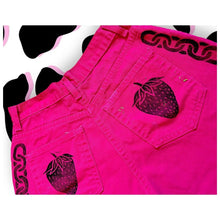 Load image into Gallery viewer, Hot Pink Printed Shorts
