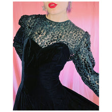 Load image into Gallery viewer, Wild and Velvet Party Dress
